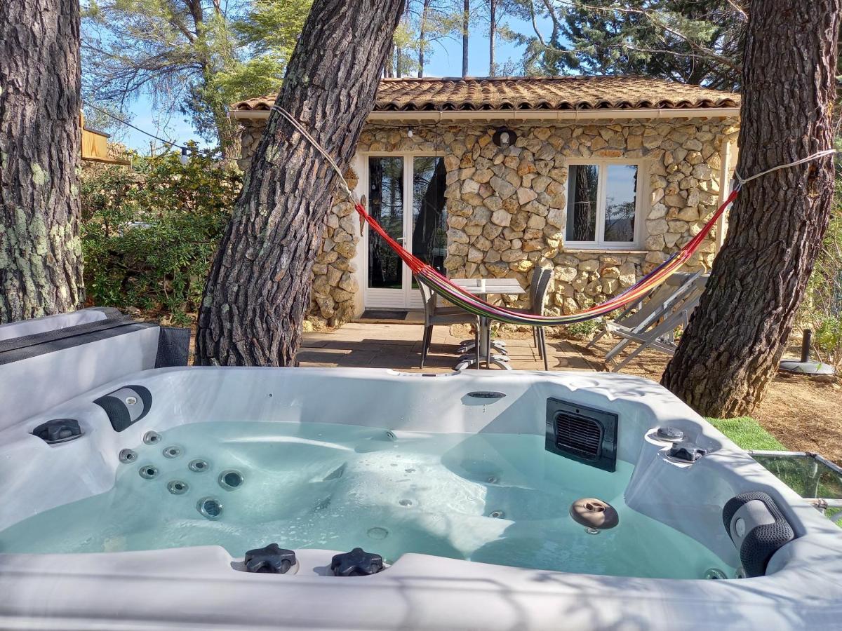 Gite Avec Spa Jacuzzi Au Coeur De Provence Cote D'Azur Saint-Antonin-du-Var المظهر الخارجي الصورة